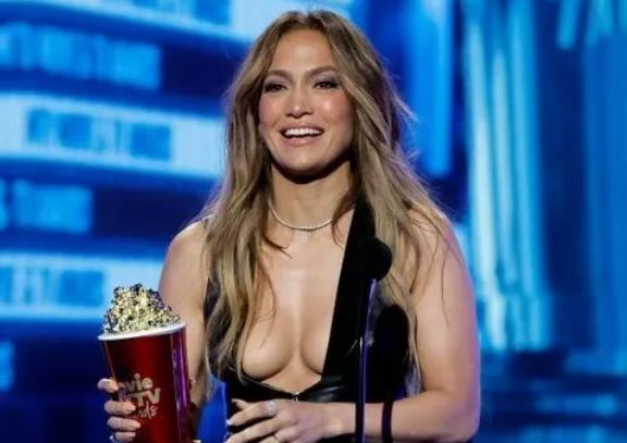 MTV Awards: Ξέσπασε σε κλάματα και αποθεώθηκε η Τζένιφερ Λόπεζ - Όλοι οι νικητές