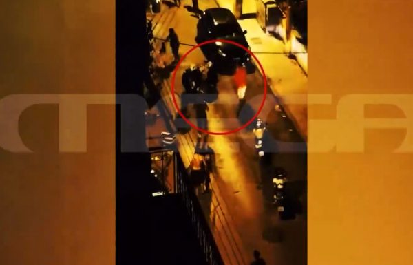 Έμφυλη βία: Σοκάρει η γυναίκα που δέχτηκε 15 τσεκουριές από τον σύζυγό της – «Φοβάμαι μη βγει από τη φυλακή»