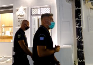 Μύκονος: Με αμείωτο ρυθμό οι έλεγχοι στο νησί – Έψαξαν μπράβους σε 15 μαγαζιά
