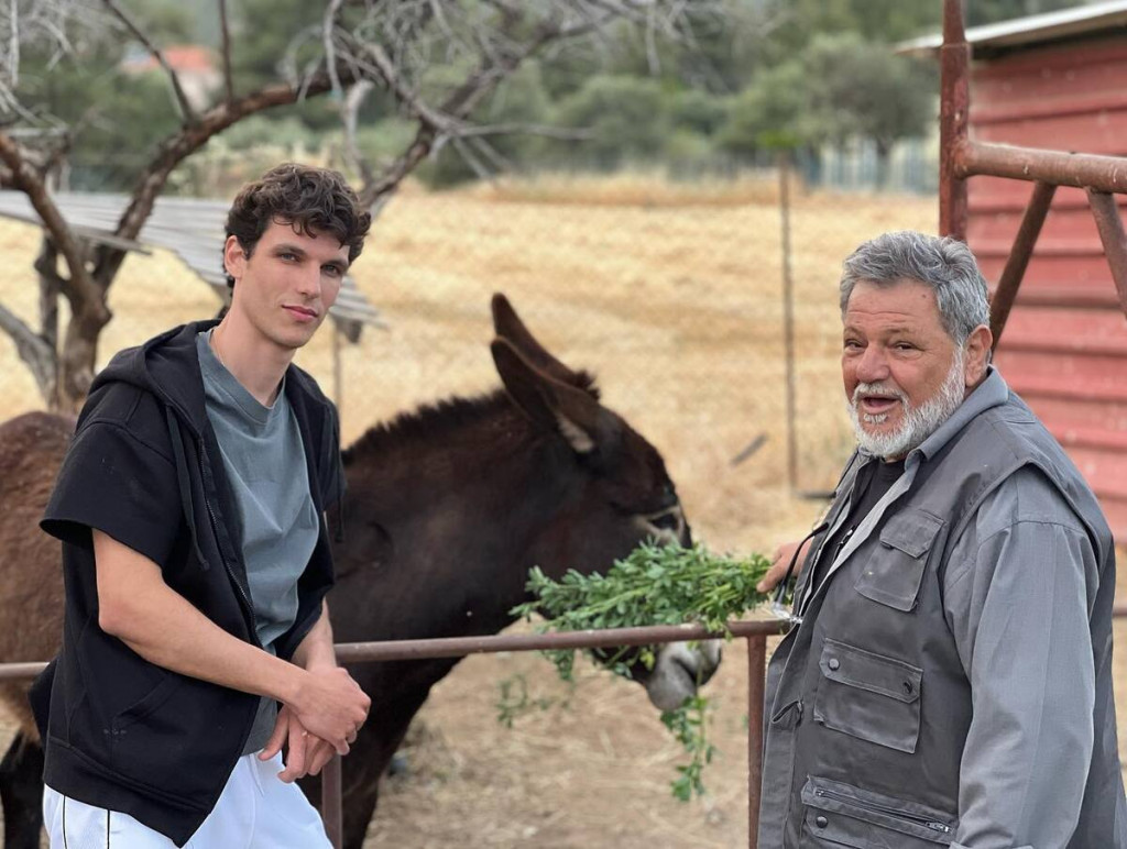 Βασίλης Μίχας: Έδωσε το μεγαλύτερο spoiler για τη Γη της Ελιάς