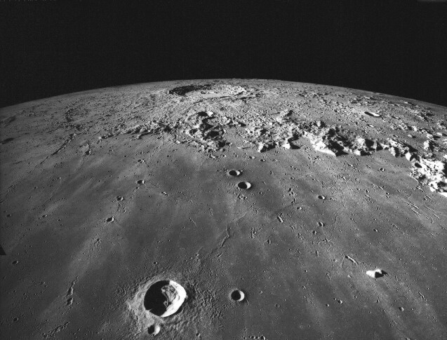 Το κινεζικό Chang’E-5 βρήκε ενδείξεις νερού σε δείγματα από την επιφάνεια της Σελήνης 