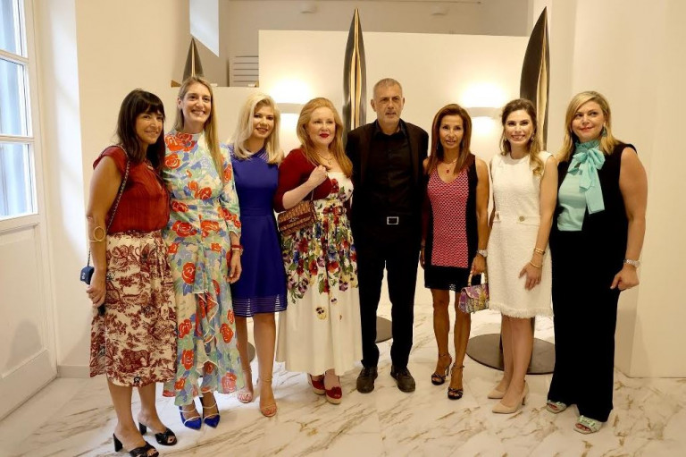 Έκθεση «ΝΕΟΜΑΙ – ταξίδι/επιστροφή»: Στο πλευρό των γυναικών της Ναυτιλίας ο Γιάννης Μώραλης