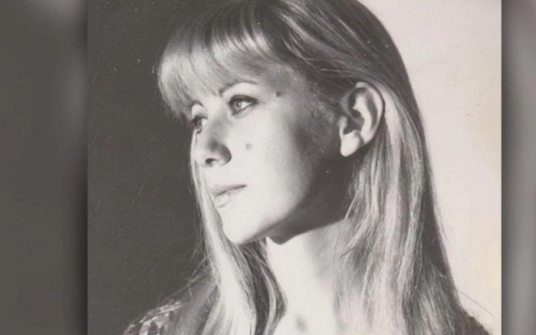 Αίγινα: «Διαισθανόταν ότι θα τη σκοτώσει ο γιος της» – Τι λέει φίλη της δολοφονημένης ηθοποιού