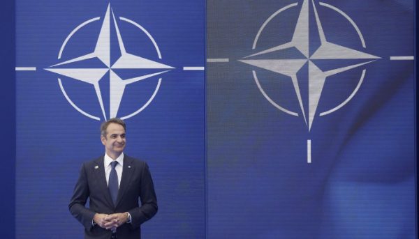 Μητσοτάκης: Αναχωρεί για τη Μαδρίτη – Το πρόγραμμα του πρωθυπουργού στη Σύνοδο του ΝΑΤΟ