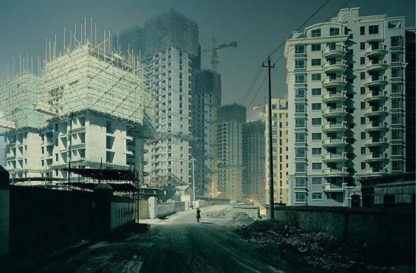 Nadav Kander ξετυλίγει το νήμα της τέχνης του στην Νέα Υόρκη