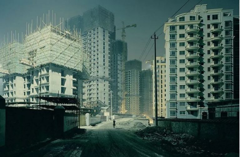 Nadav Kander ξετυλίγει το νήμα της τέχνης του στην Νέα Υόρκη