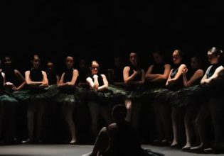 «Το Νησί των Μυστικών» στο Θέατρο Φλόκα – Μια εμπνευσμένη παράσταση με ελεύθερη είσοδο για όλους