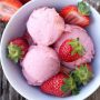 Πανεύκολο παγωτό με γιαούρτι και κόκκινα φρούτα
