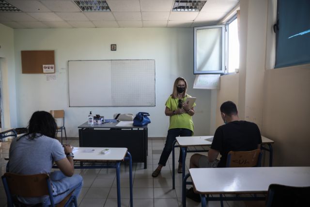 Πανελλαδικές 2022: Μηδενίστηκαν τρεις μαθητές που έδιναν σήμερα μάθημα