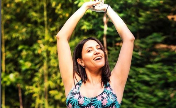 Πιο σέξι από ποτέ η Σοφία Παυλίδου – Topless παραλία και το Instagram παραληρεί