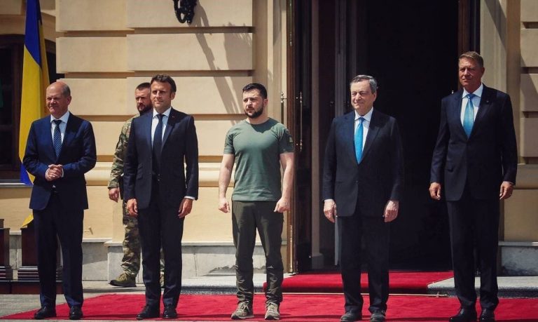 Ουκρανία: Ο Ζελένσκι ζητά και νέο πακέτο κυρώσεων κατά της Ρωσίας με εμπάργο στο φυσικό αέριο