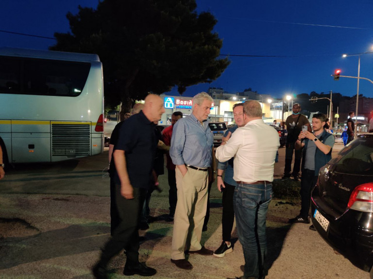 Φωτιά στη Βούλα: Στο Παιδικό Χωριό SOS Στυλιανίδης και Πέτσας για την απομάκρυνση των παιδιών