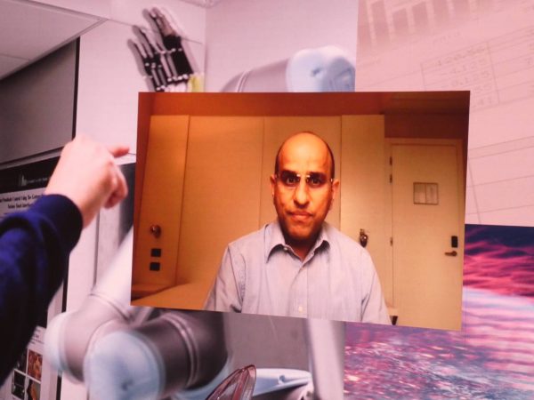 OT Forum: Τεχνητό δέρμα που νιώθει «πόνο» χαρίζει ευαισθησία στα ρομπότ