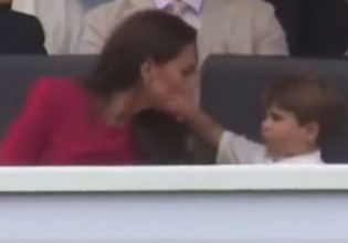 Βρετανία: Ο άτακτος πρίγκιπας Λούις έκλεψε την παράσταση στο Πλατινένιο Ιωβηλαίο της βασίλισσας Ελισάβετ