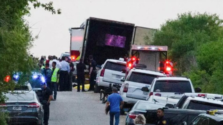 ΗΠΑ: Στους 53 οι νεκροί μετανάστες που βρέθηκαν στο ρυμουλκό φορτηγού