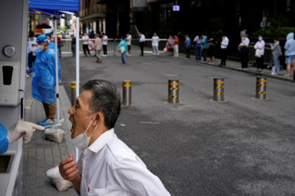 Κοροναϊός: Νέος γύρος μαζικών διαγνωστικών τεστ στη Σανγκάη – Άλμα καταγράφουν τα κρούσματα στο Πεκίνο