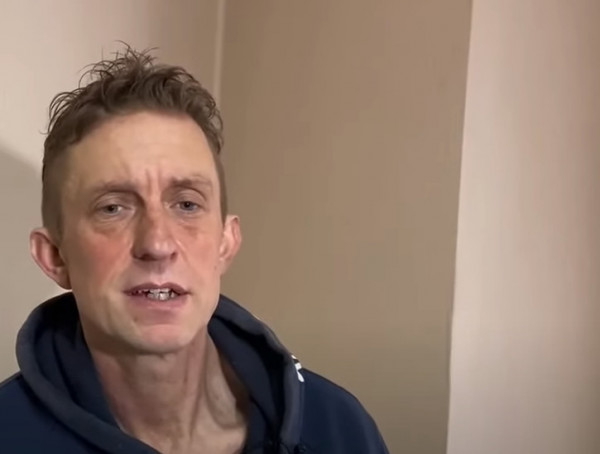 Ουκρανία: Η οικογένεια Βρετανού καταδικασθέντα σε θάνατο στο Ντονμπάς εκλιπαρεί να σωθεί