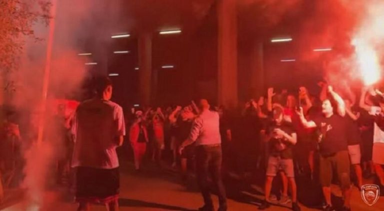 Ολυμπιακός: Η «καυτή» υποδοχή από τους οπαδούς στο ΣΕΦ