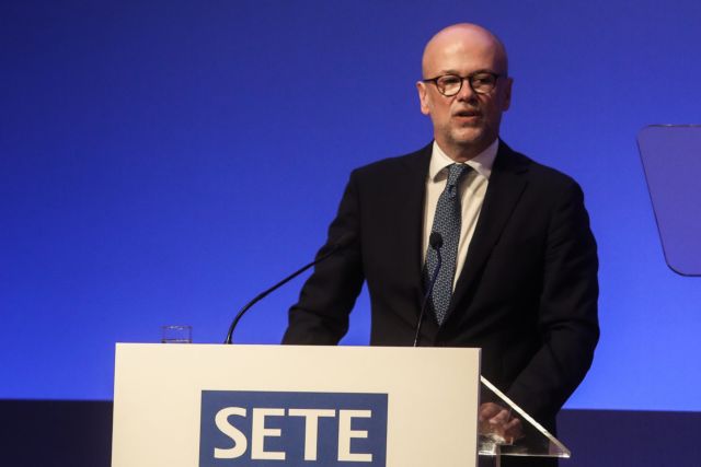 Ρέτσος: Ο τουρισμός το 2022 μπορεί να ξεπεράσει το 2019