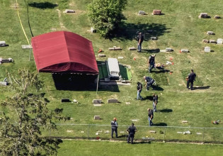 Ουισκόνσιν: 5 τραυματίες από πυρά σε κηδεία Αφροαμερικανού που είχαν σκοτώσει αστυνομικοί