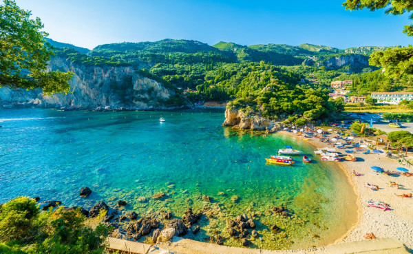 Αυτές είναι οι 10 καλύτερες χώρες της Ευρώπης για κολύμπι – Η θέση της Ελλάδας