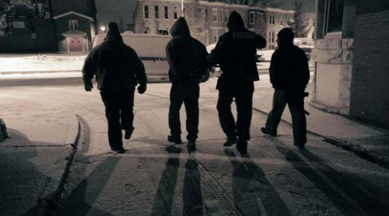 «Τους απειλούν και τους πιέζουν να κάνουν ναρκωτικά» – Συμμορία έχει γίνει ο φόβος και ο τρόμος στη Θεσσαλονίκη