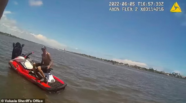 ΗΠΑ: Έκλεψε τζετ σκι αλλά στα ανοιχτά του έσβησε και δεν ήξερε κολύμπι