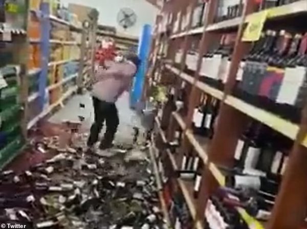 Αργεντινή: Την απέλυσαν από το σουπερ μαρκετ και για να τους εκδικηθεί το έκανε «καλοκαιρινό»