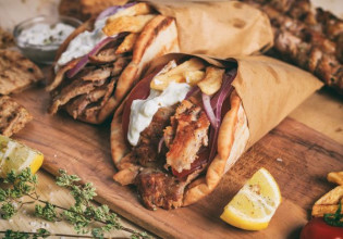 Αυτό είναι το πιο ακριβό σουβλάκι του κόσμου – Κοστίζει… 17 ευρώ το ένα!