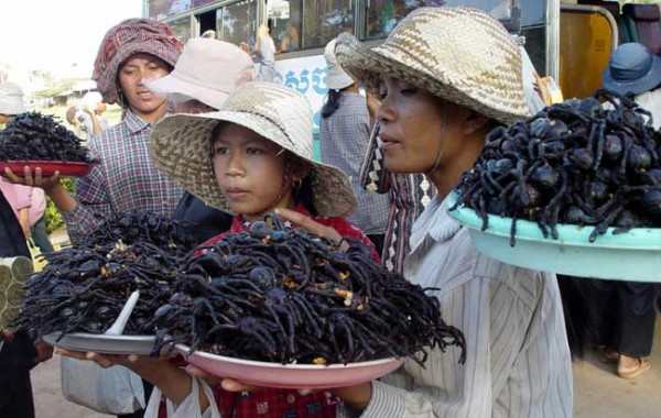 Διεθνή πιάτα που θέλουν πολύ κουράγιο για να δοκιμάσετε την πρώτη μπουκιά