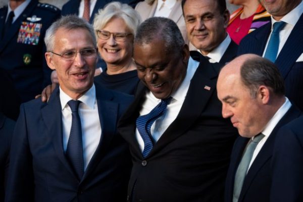 ΝΑΤΟ: «Εργαζόμαστε σκληρά για να βρούμε λύση για Φινλανδία και Σουηδία», τόνισε ο Στόλτενμπεργκ