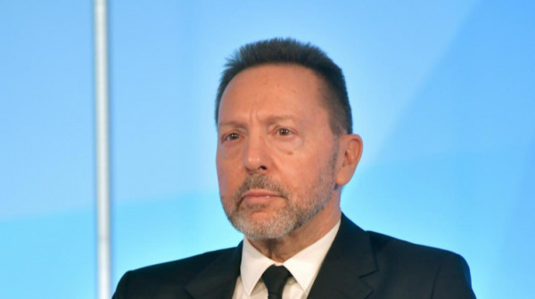 Στουρνάρας: Αναγκαίος ο επανασχεδιασμός στρατηγικών για τη μετάβαση σε μια οικονομία χαμηλών εκπομπών αερίων του θερμοκηπίου