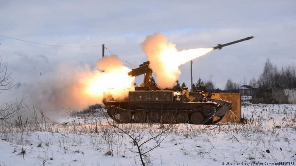 Ουκρανία: Πυραύλους στέλνουν οι ΗΠΑ στο Κίεβο - Για εμπλοκή «τρίτης χώρας» στον πόλεμο κάνει λόγο η Ρωσία