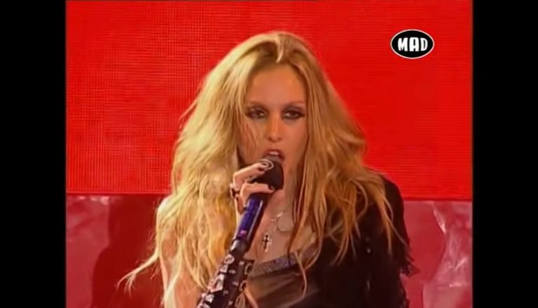 Kαι σε «ποιον δεν άρεσε» η Τάμτα με τον Stereo Mike στα MAD VMA 2008!