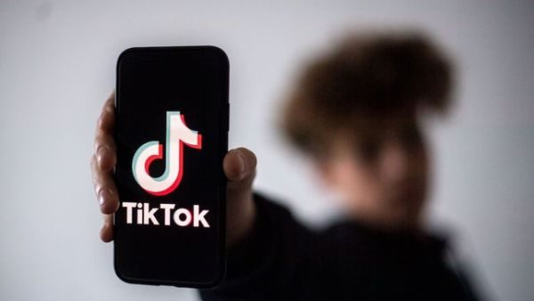 TikTok: Πώς να χρησιμοποιήσετε το «Charity» φίλτρο που έχει γίνει viral