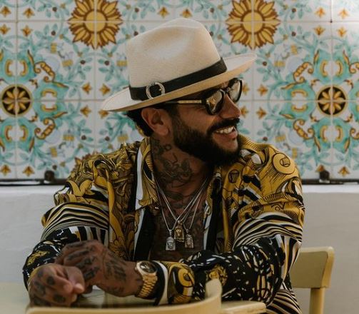 Μύκονος: Μυστήριο με την κλοπή διαμαντιών από ρώσο ράπερ, φίλο του Πούτιν