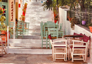 Τουρισμός: Λείπουν εργατικά χέρια – Για την κάλυψη των κενών αναζητούνται λύσεις σε συνταξιούχους και εκπαιδευτικούς!