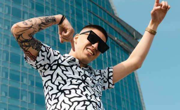 Mad Video Music Awards: Eνεπλάκη και ο Trannos στον καυγά του Light με τον SNIK;