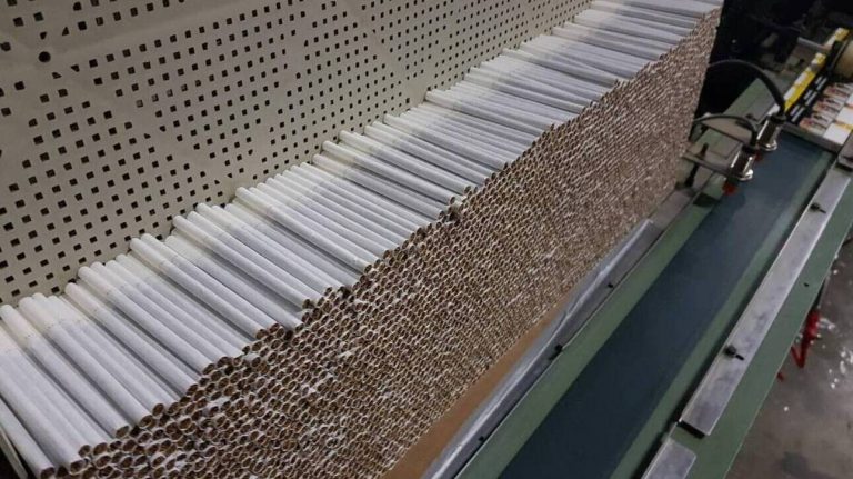 Παράνομα τσιγάρα: Χάος στην ελληνική αγορά, χάθηκαν το 2021 έσοδα 604 εκατ. ευρώ