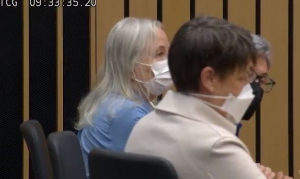 ΗΠΑ: Ισόβια στη συγγραφέα του «Πώς να δολοφονήσετε τον σύζυγό σας» – Πυροβόλησε και σκότωσε τον άντρα της