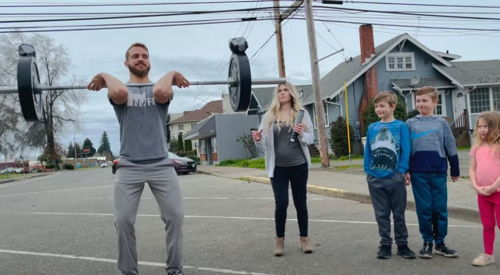 Δεν φαντάζεστε πώς αποκάλυψε αυτό το ζευγάρι το φύλο του μωρού που περιμένει