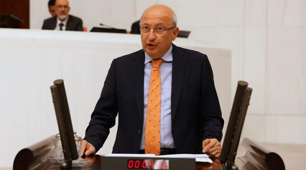 CHP σε Ερντογάν: Πώς δέχτηκες να κάτσεις στο ίδιο τραπέζι με τον Αναστασιάδη στο ΝΑΤΟ;