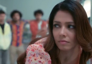 Ινδία: Αποσύρθηκε διαφήμιση που προωθεί την κουλτούρα του βιασμού