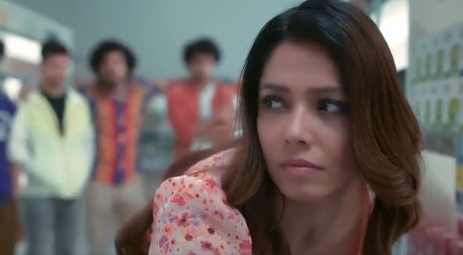 Ινδία: Αποσύρθηκε διαφήμιση που προωθεί την κουλτούρα του βιασμού