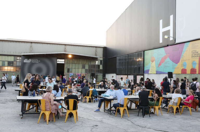 Κύκλος Antigonisms: Φύλο, νόμος, θέατρο μια σειρά συζητήσεων για την Αντιγόνη