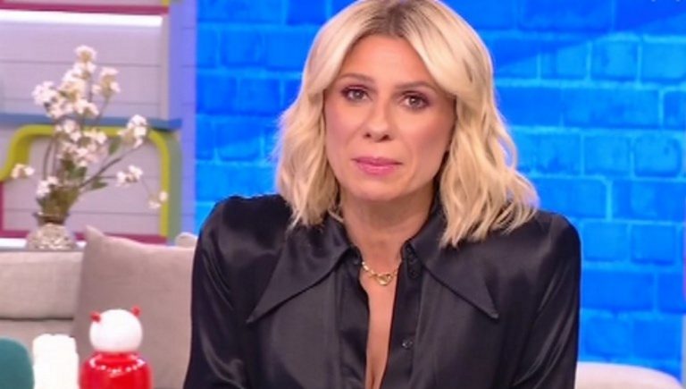 Κατερίνα Καραβάτου: Το διαζύγιο, η μεγάλη απώλεια και οι δυσκολίες με τα δύο της παιδιά