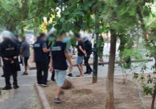 Εξάρχεια: Επιχείρηση της Αστυνομίας κατά της διακίνησης ναρκωτικών – Συλλήψεις και προσαγωγές