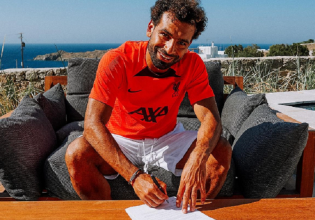 Λίβερπουλ: Έβαλε τέλος στις… φήμες – Ο Σαλάχ ανανέωσε με τους Reds μέσω… Μυκόνου! [pics, vid]