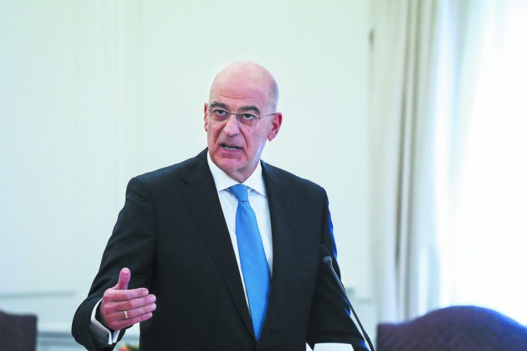 Δένδιας: Είμαστε αντίθετοι στη χρήση βίας και απειλών για την επίλυση διαφορών