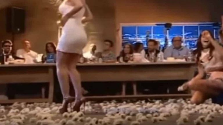 Τα πιο καυτά τσιφτετέλια στην ιστορία της ελληνικής τηλεόρασης